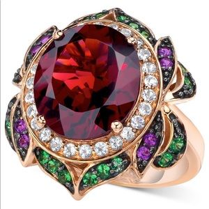 Size 7 garnet LeVian ring